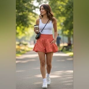 Kimberly Shorts Size Medium M Orange Coral Stretch Waist Pockets Lined Lining